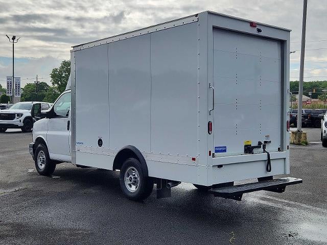 2025 GMC Savana Cutaway 3500 Base