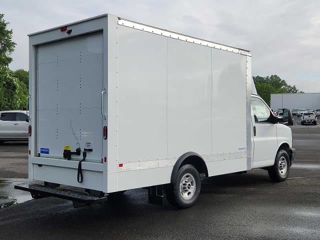 2025 GMC Savana Cutaway 3500 Base