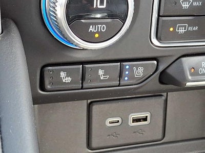2023 GMC Yukon SLT