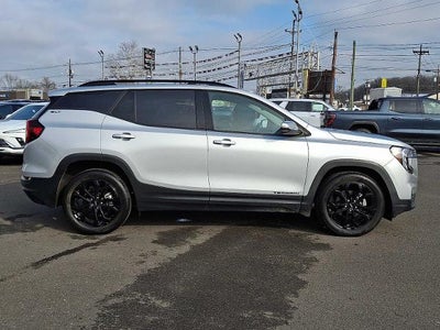 2022 GMC Terrain SLT