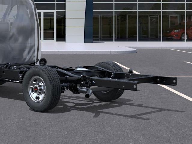 2025 GMC Savana Cutaway 3500 Base