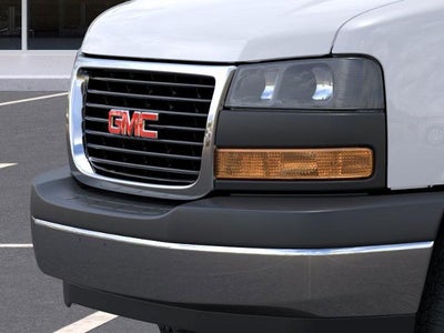 2025 GMC Savana Cutaway 3500 Base
