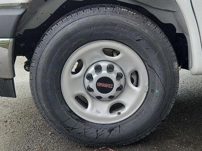 2025 GMC Savana Cutaway 3500 Base