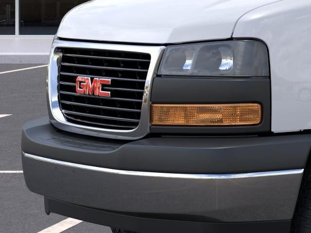 2025 GMC Savana Cutaway 3500 Base