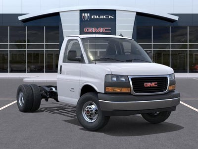 2025 GMC Savana Cutaway 3500 Base