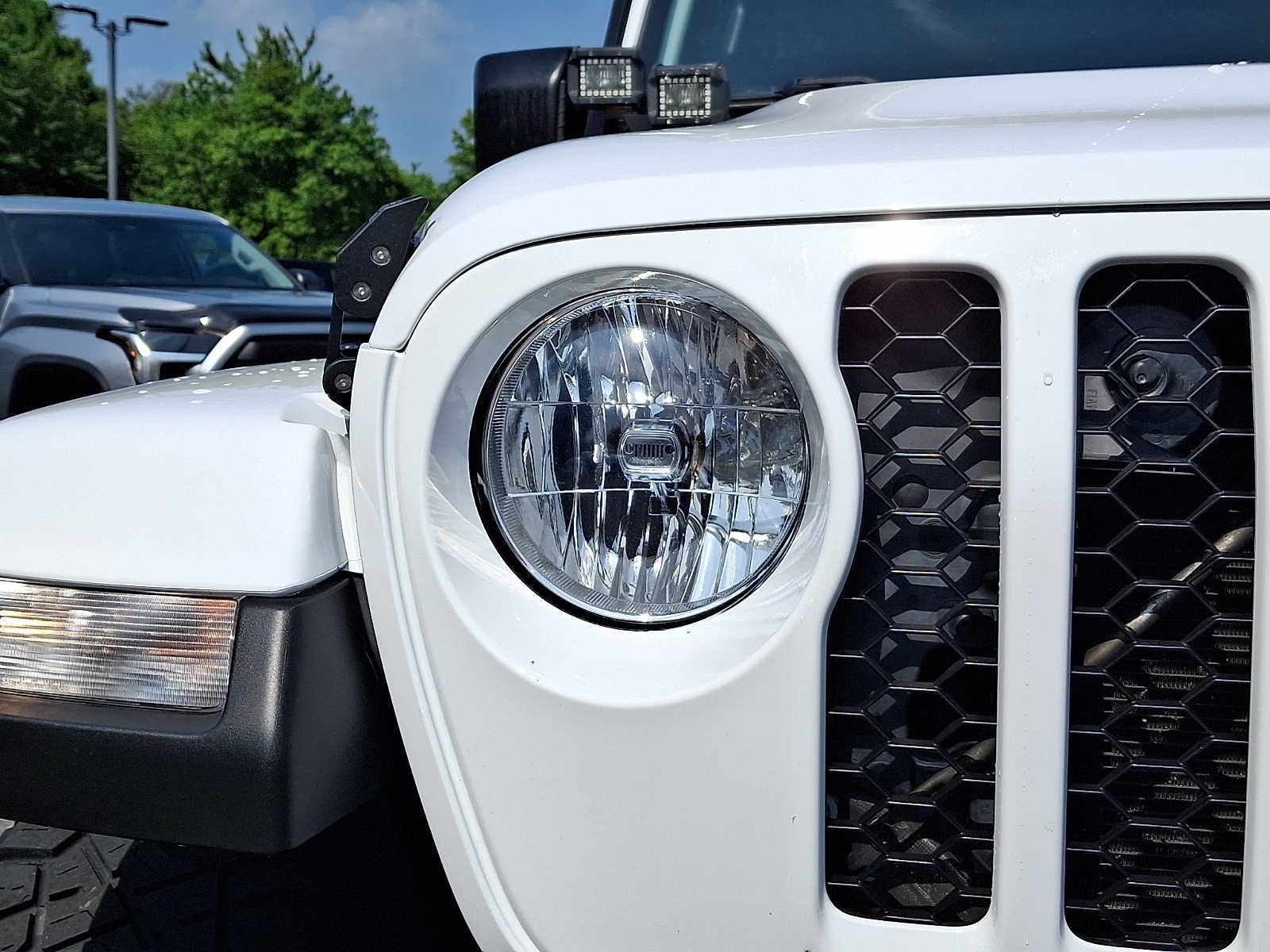 2022 Jeep Gladiator Sport S