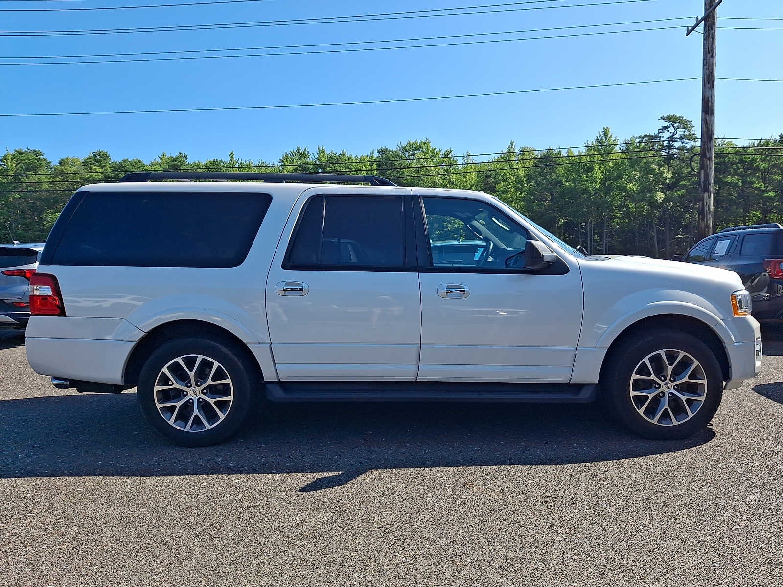 2017 Ford Expedition EL XLT
