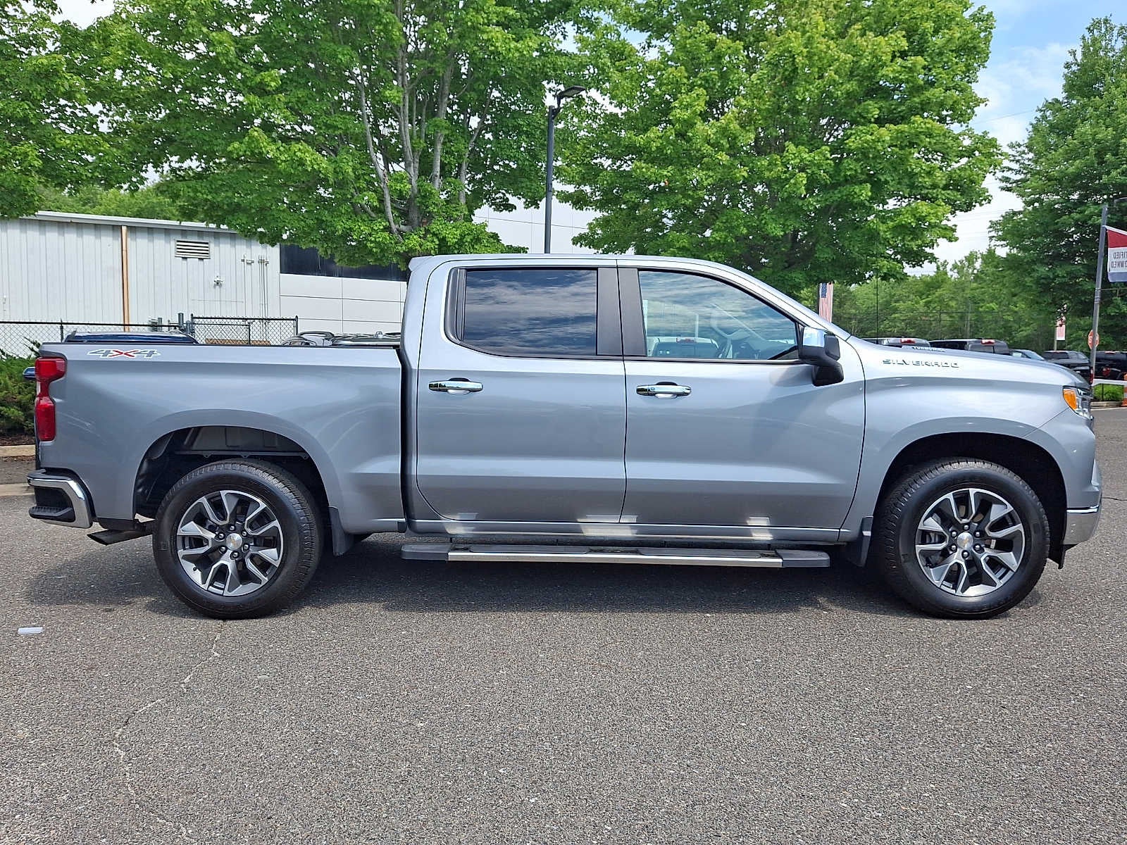 2025 Chevrolet Silverado 1500 LT (2FL)