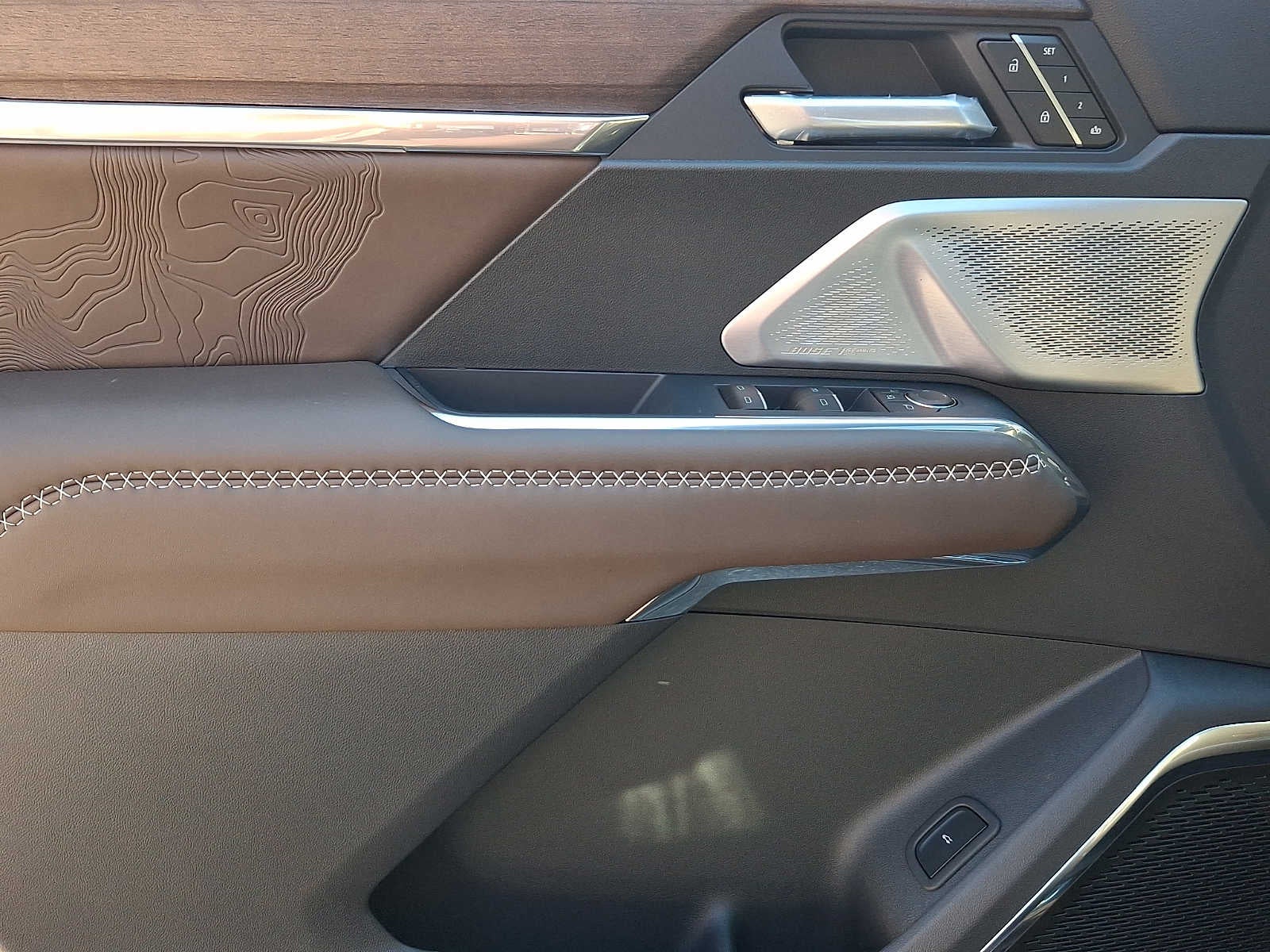 2027 GMC Acadia Denali Ultimate
