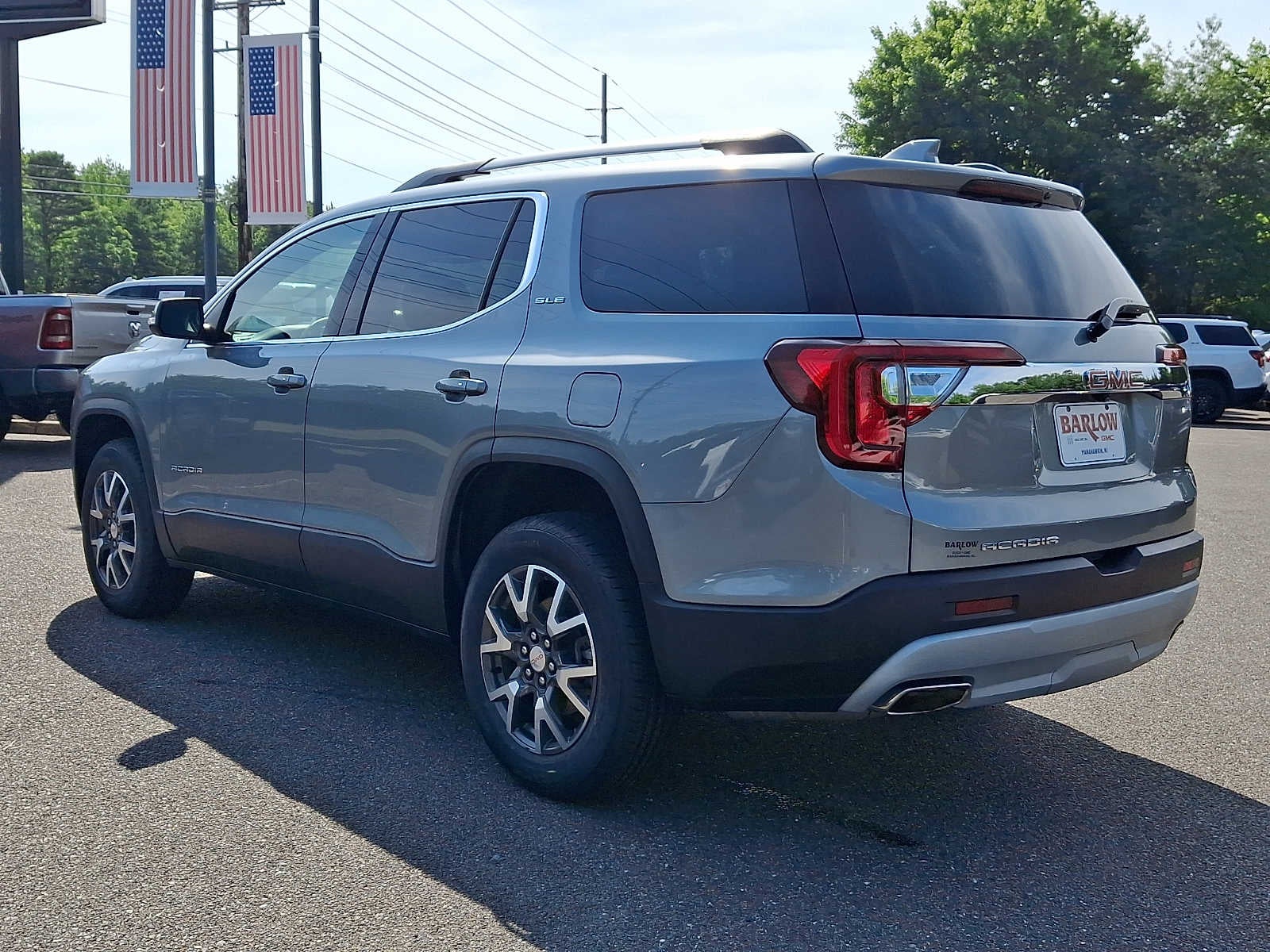 2023 GMC Acadia SLE