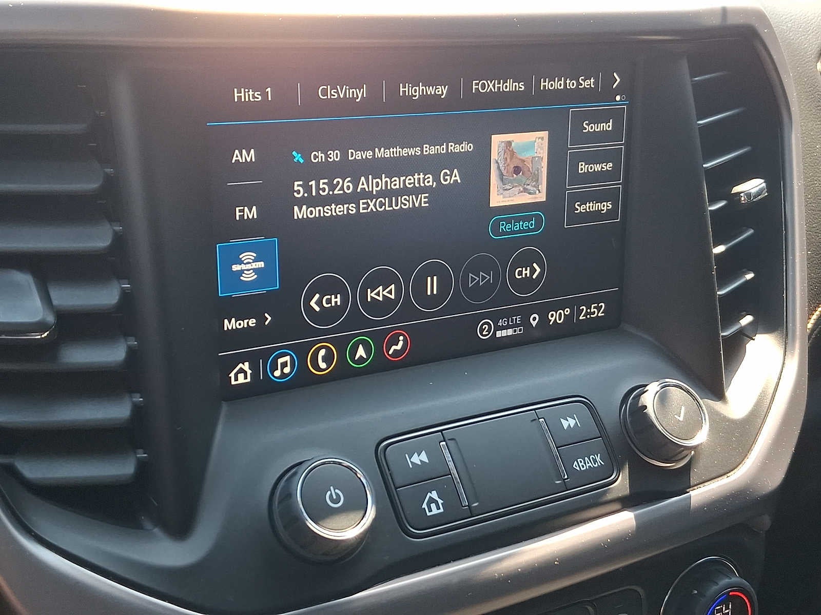 2023 GMC Acadia AT4