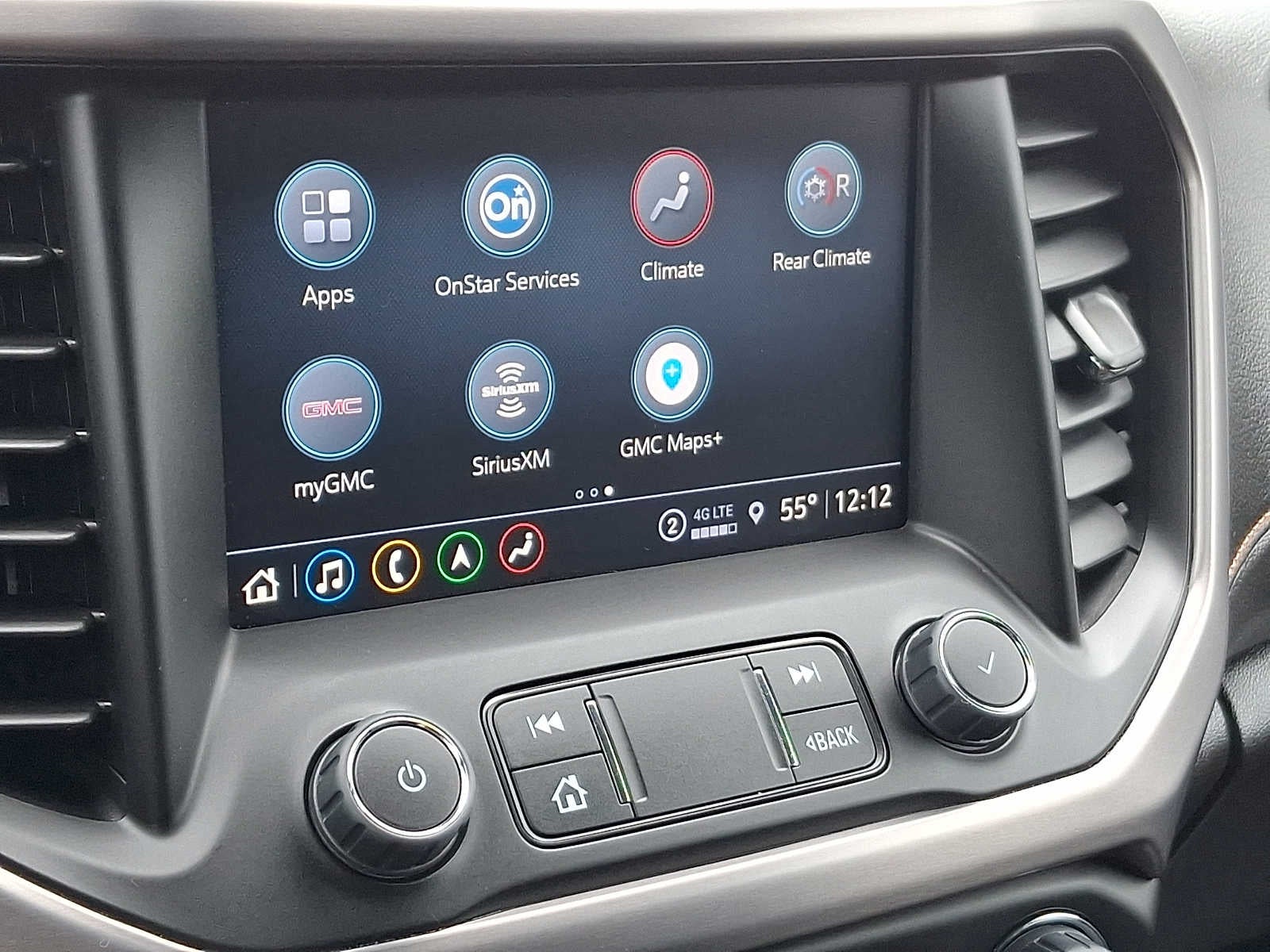 2023 GMC Acadia AT4