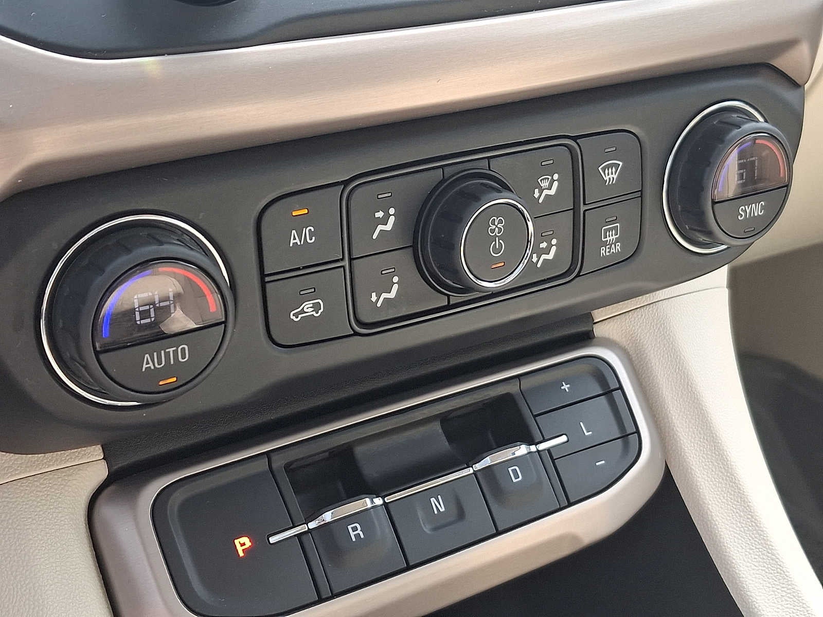 2020 GMC Acadia Denali