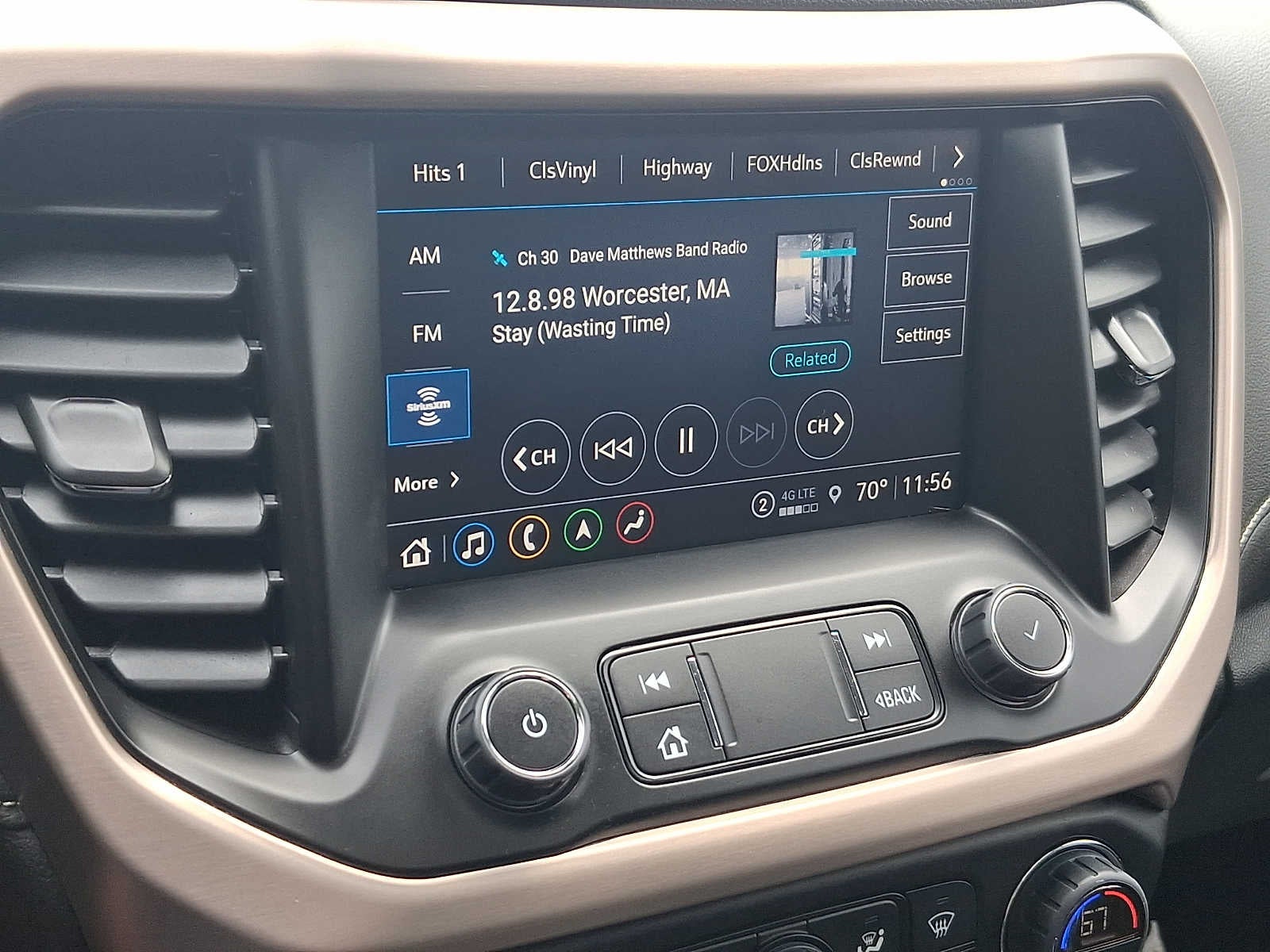 2023 GMC Acadia Denali