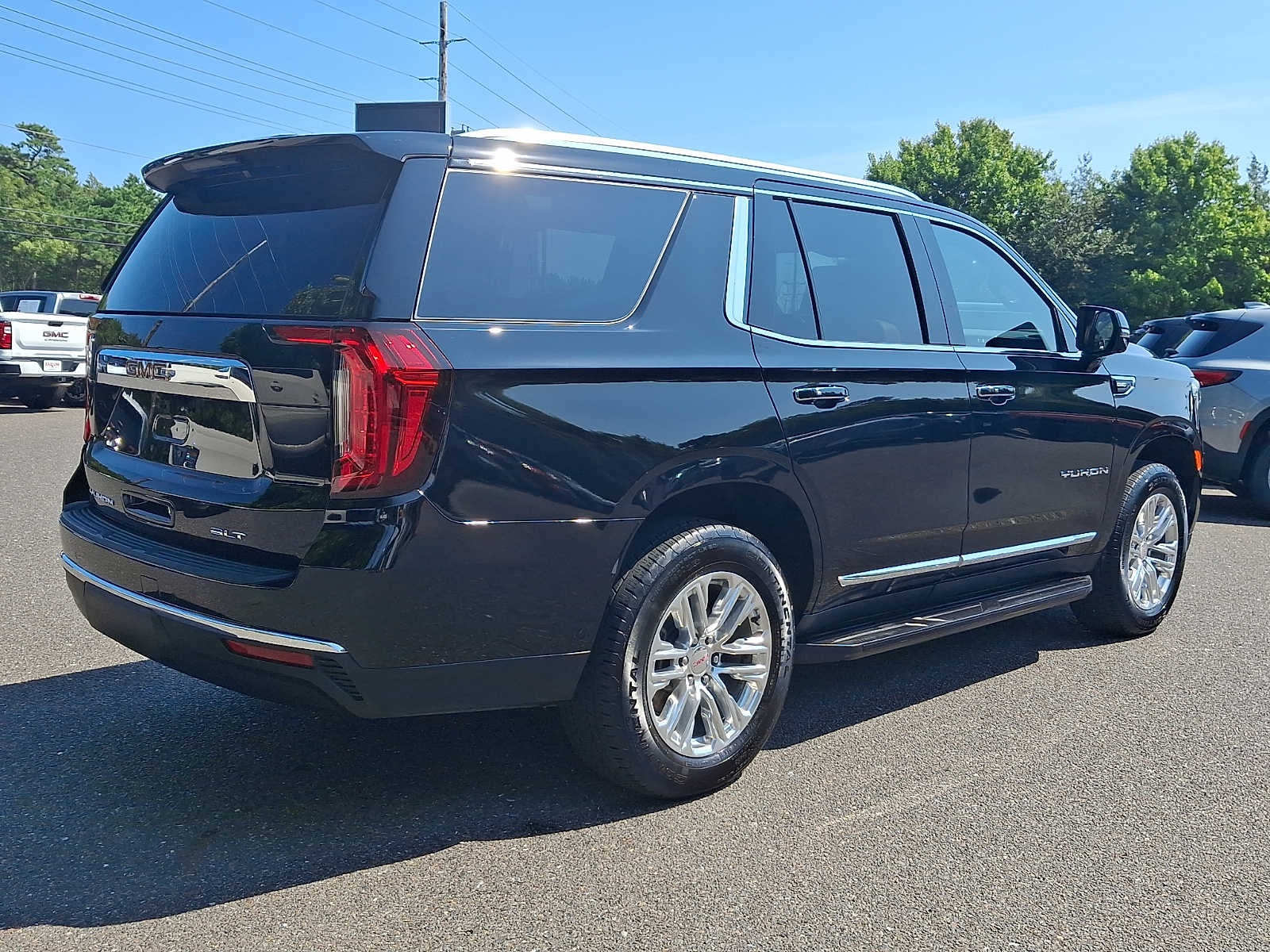 2024 GMC Yukon SLT