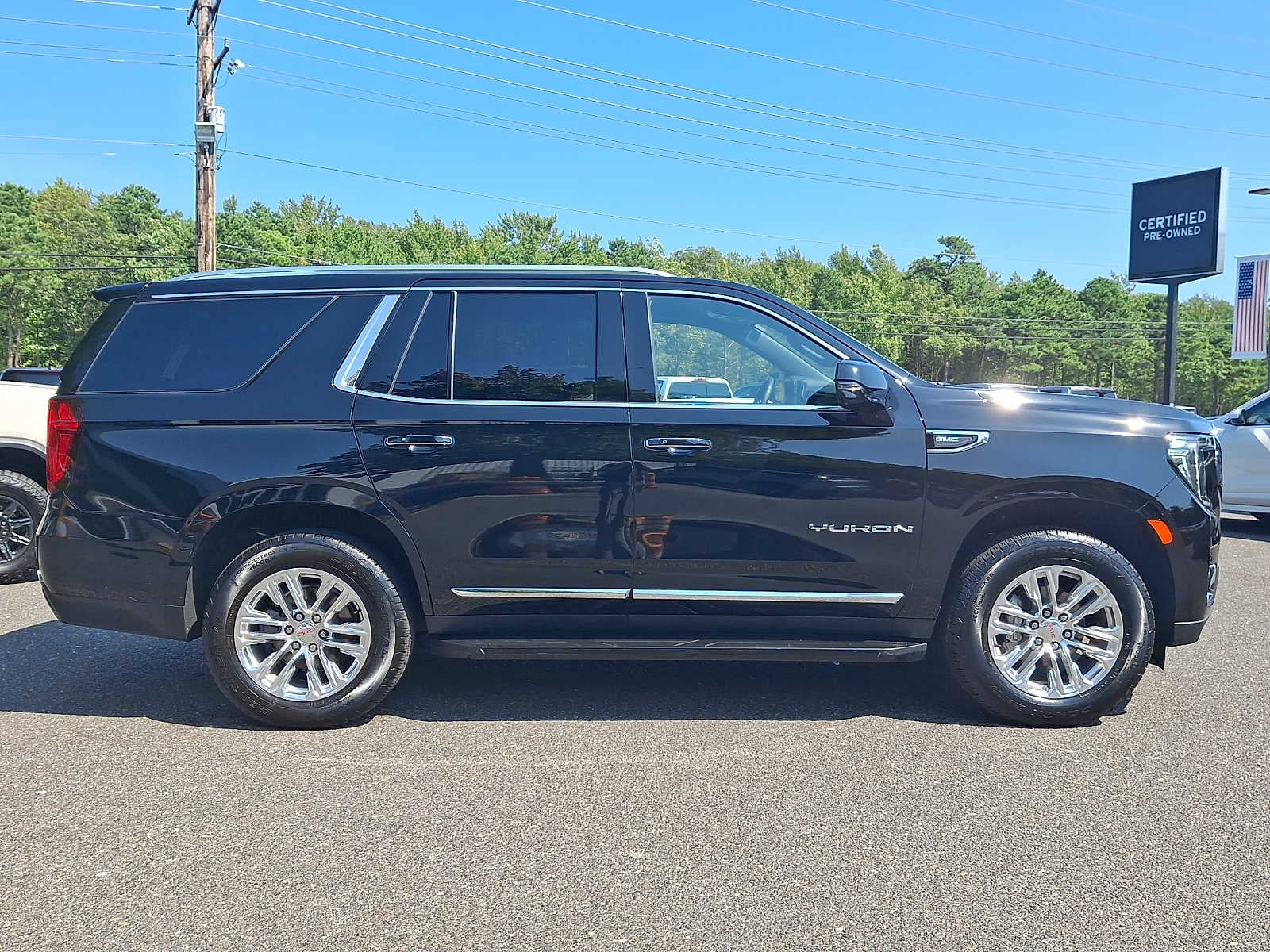 2024 GMC Yukon SLT