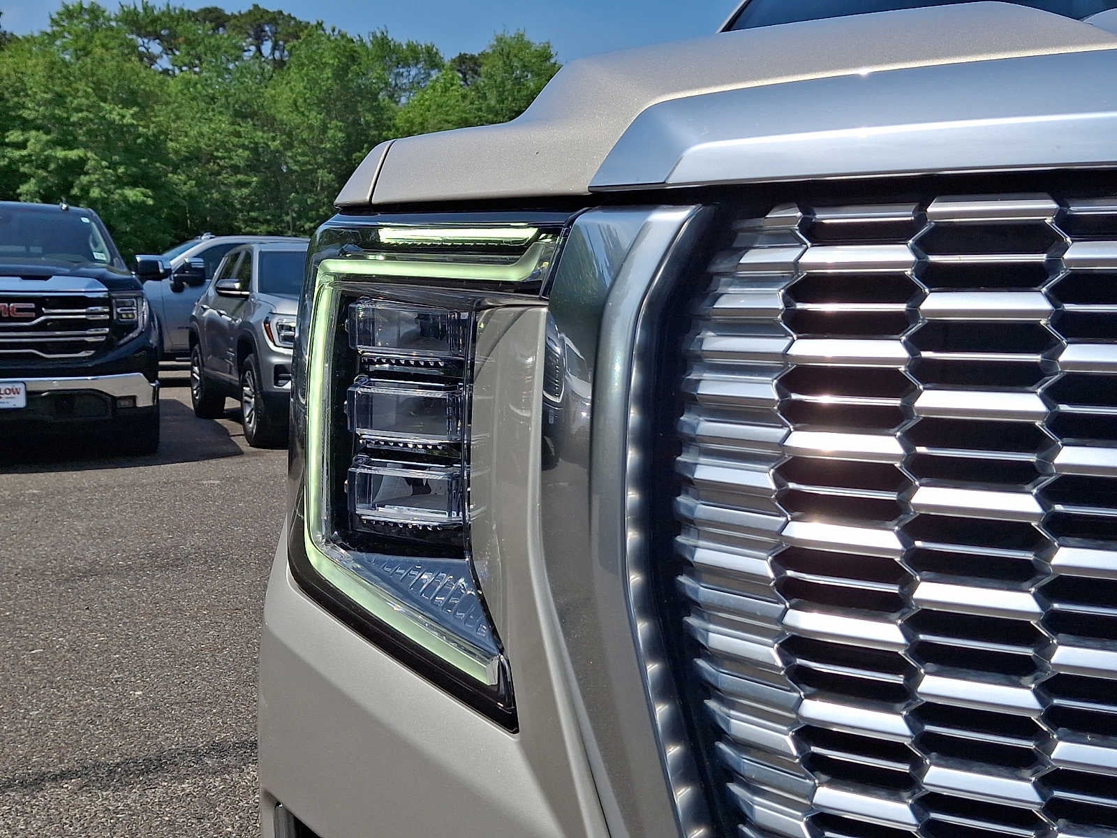 2023 GMC Yukon Denali