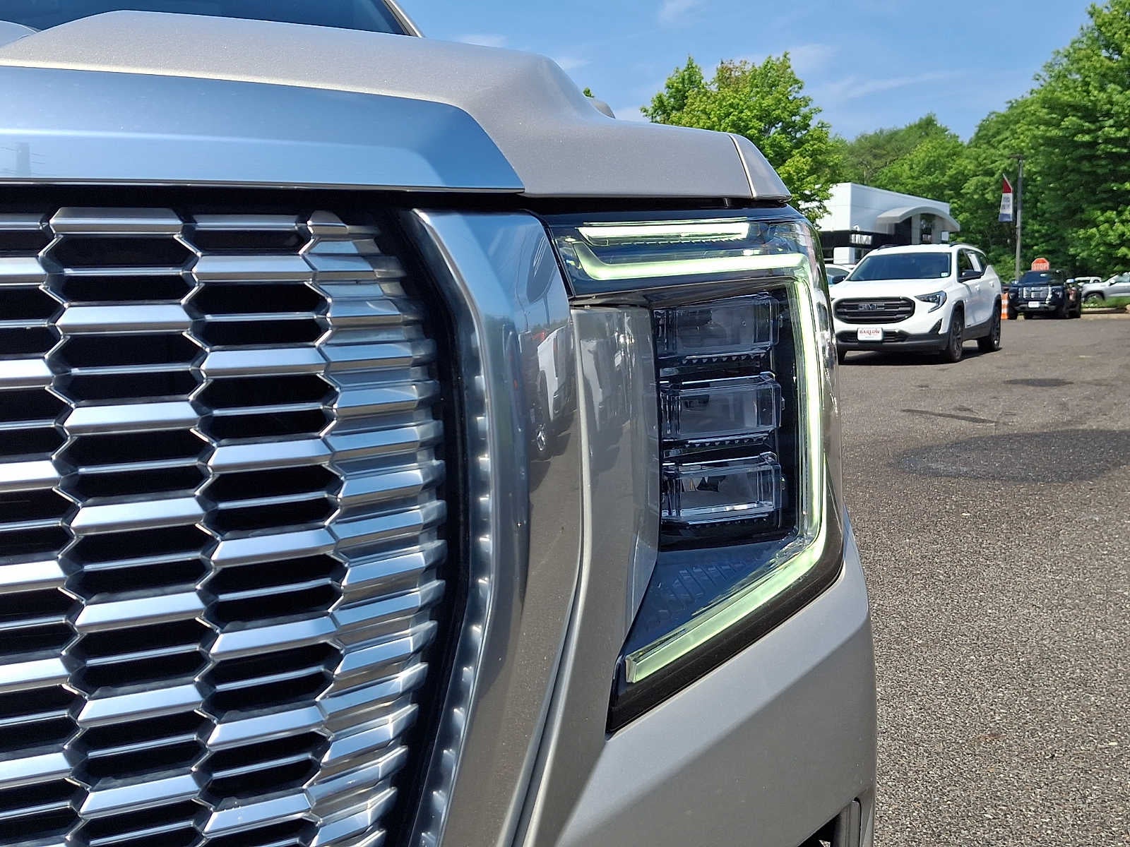 2023 GMC Yukon Denali