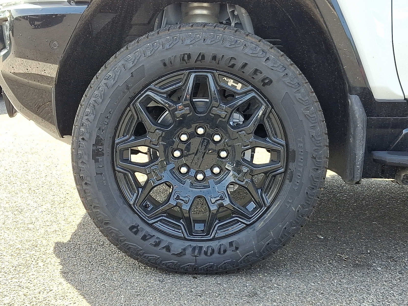 2025 GMC HUMMER EV SUV 2X