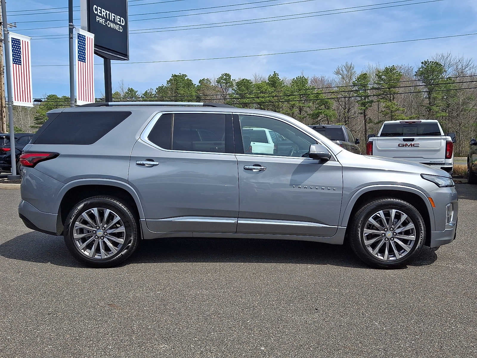 2023 Chevrolet Traverse Premier