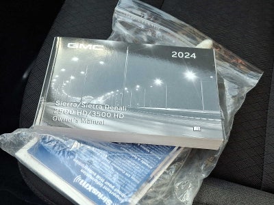 2024 GMC Sierra 2500 HD Pro