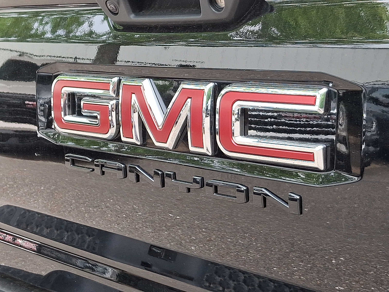 2025 GMC Canyon AT4