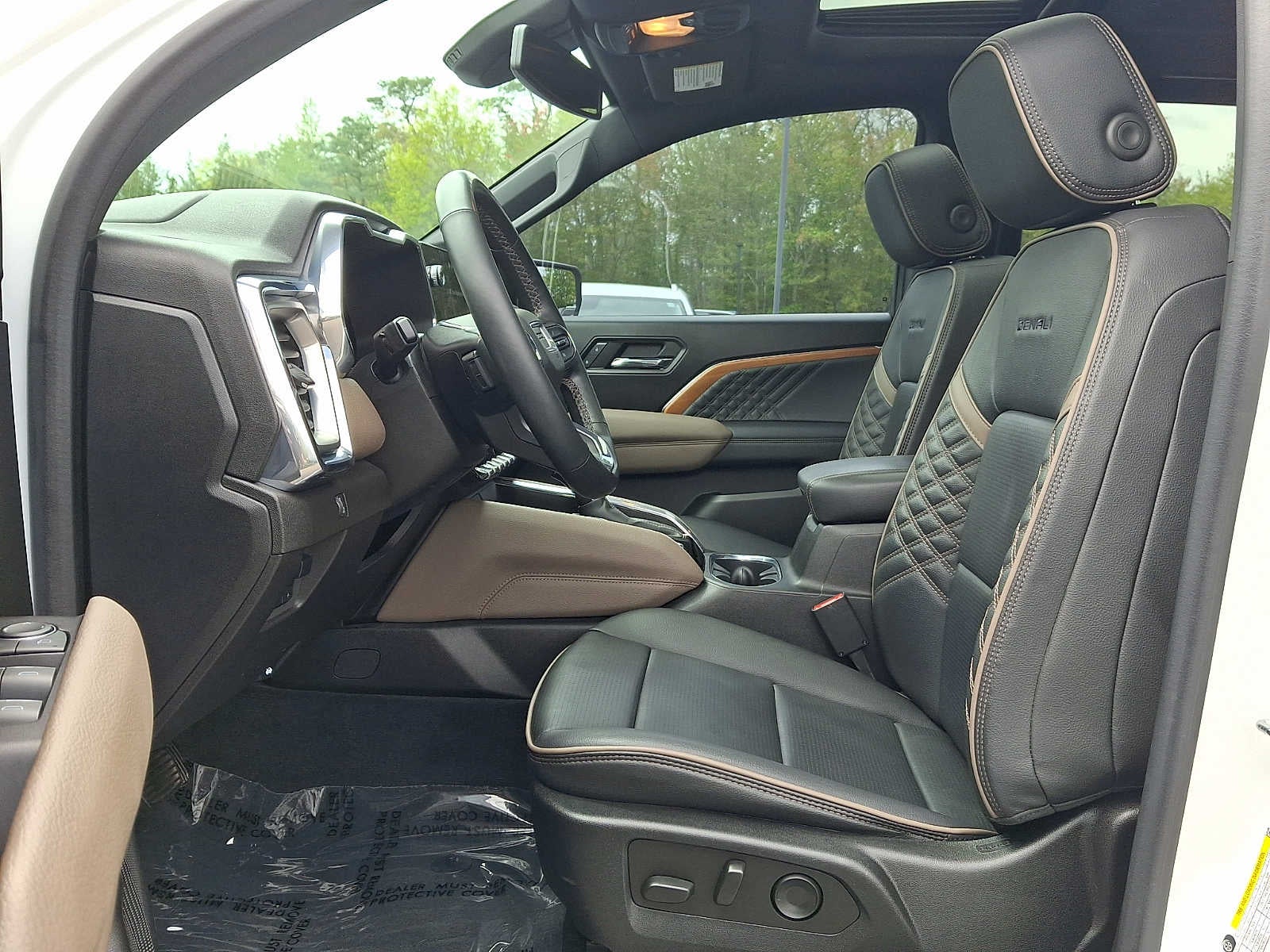 2023 GMC Canyon Denali