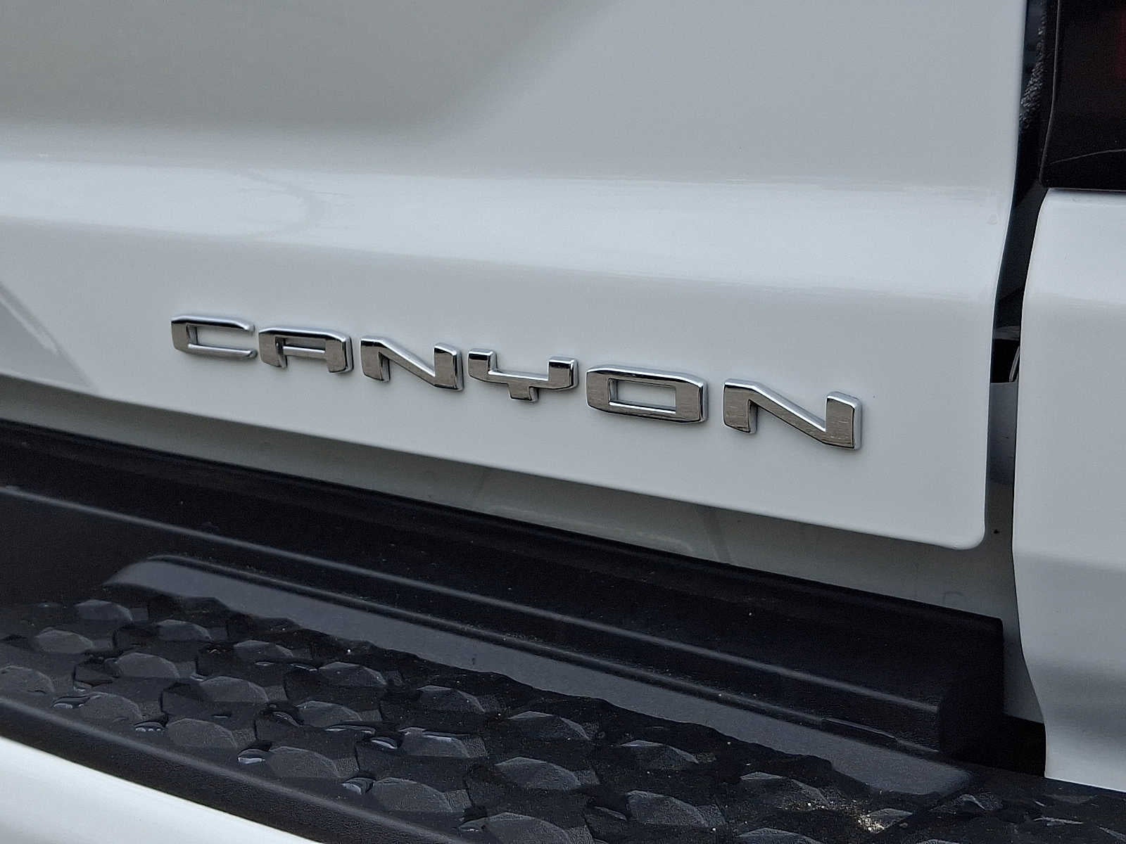 2023 GMC Canyon Denali