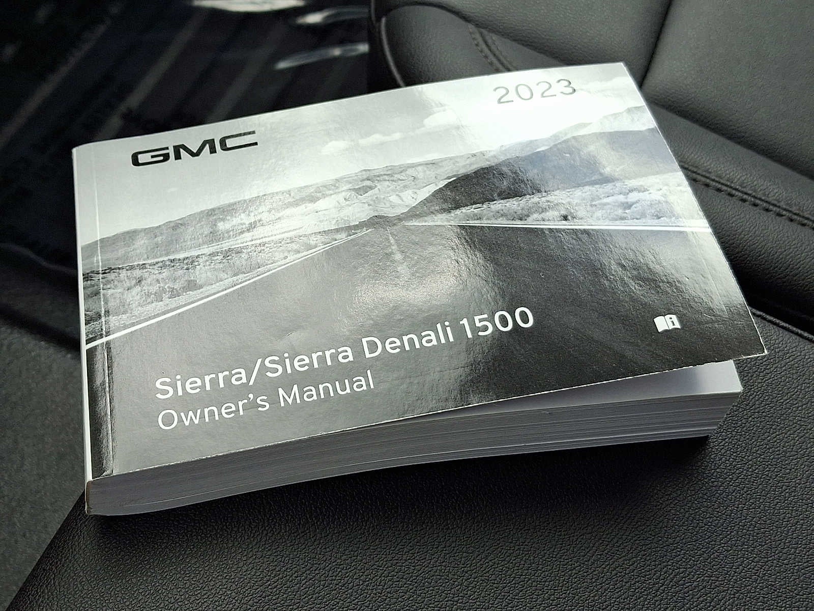 2023 GMC Sierra 1500 Pro