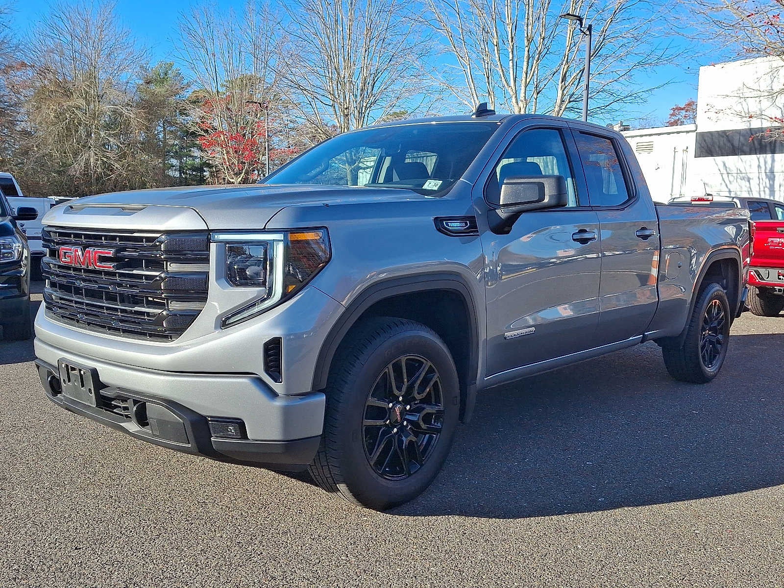 2025 GMC Sierra 1500 Elevation