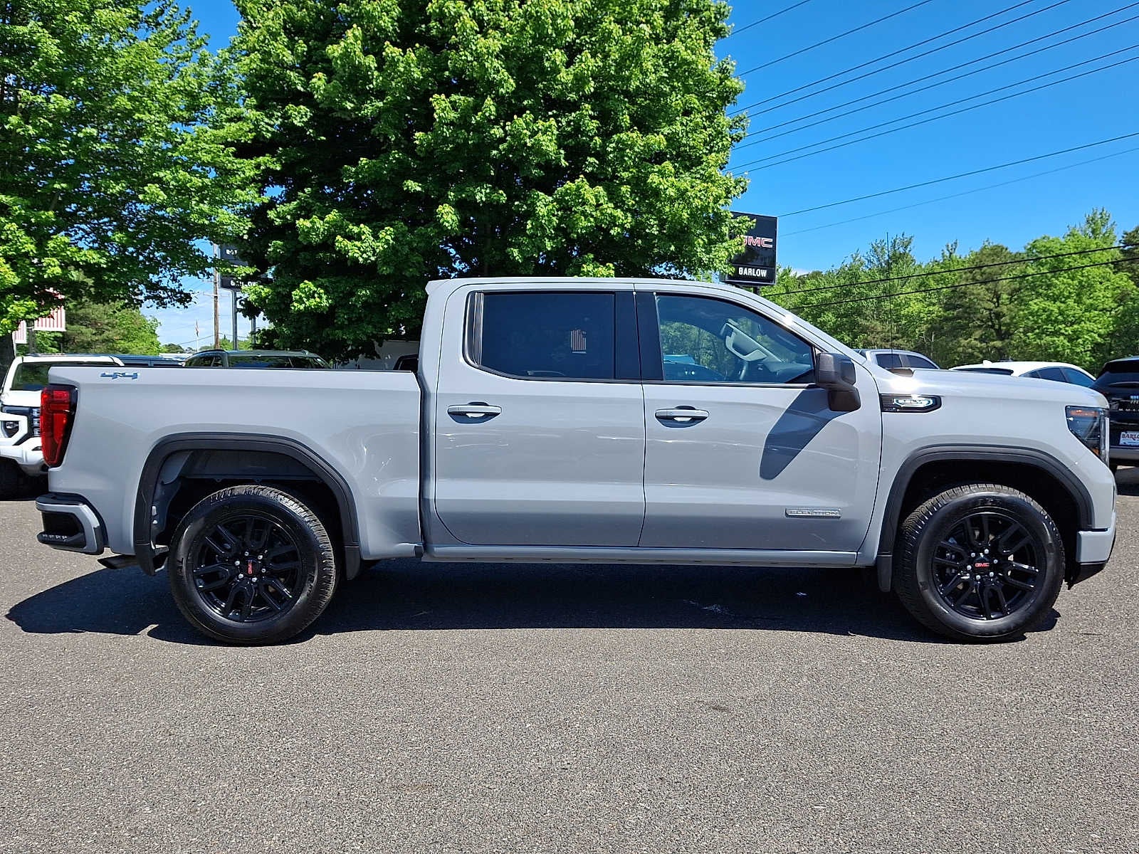 2024 GMC Sierra 1500 Elevation