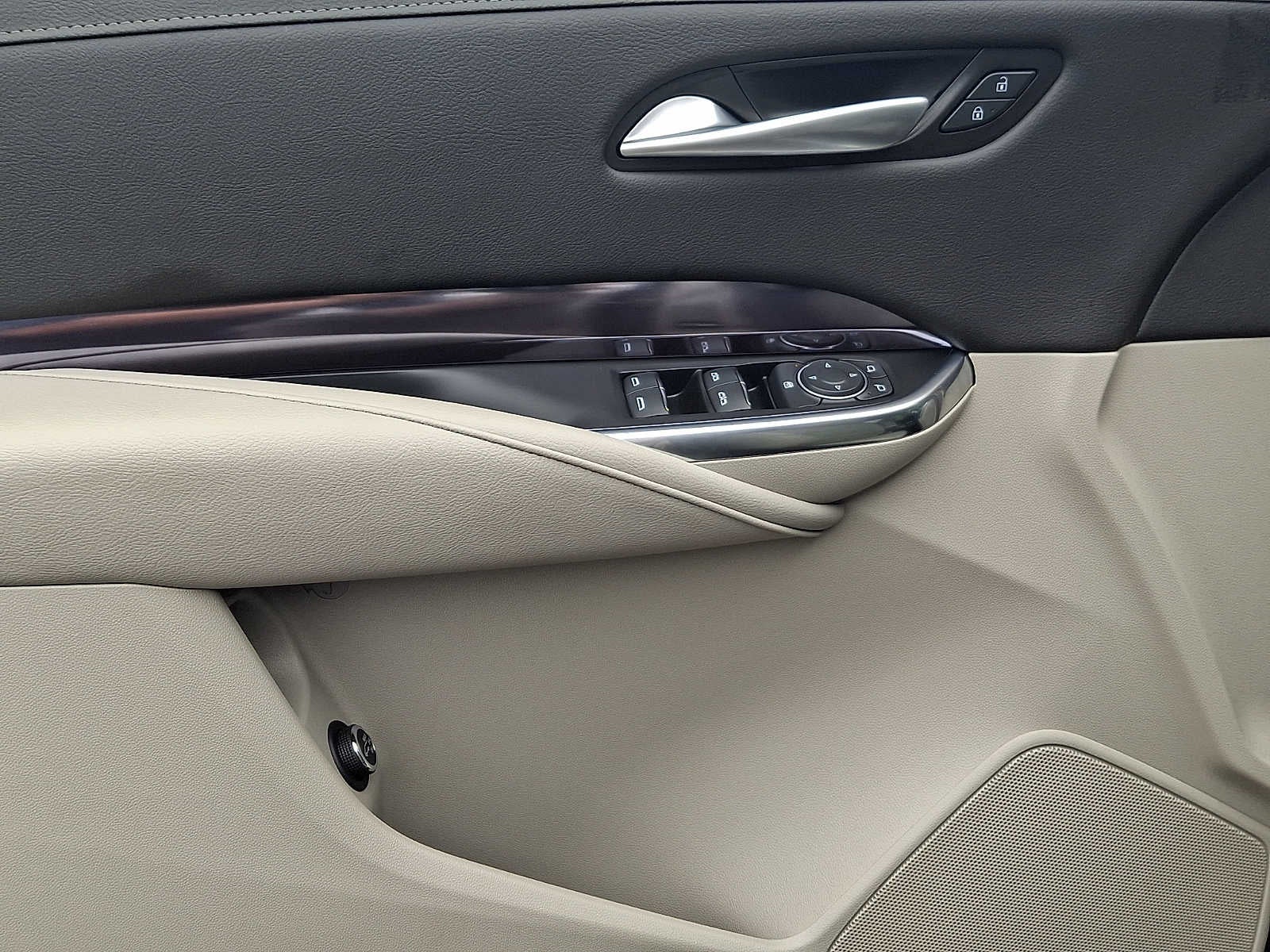 2023 Cadillac XT4 FWD Luxury