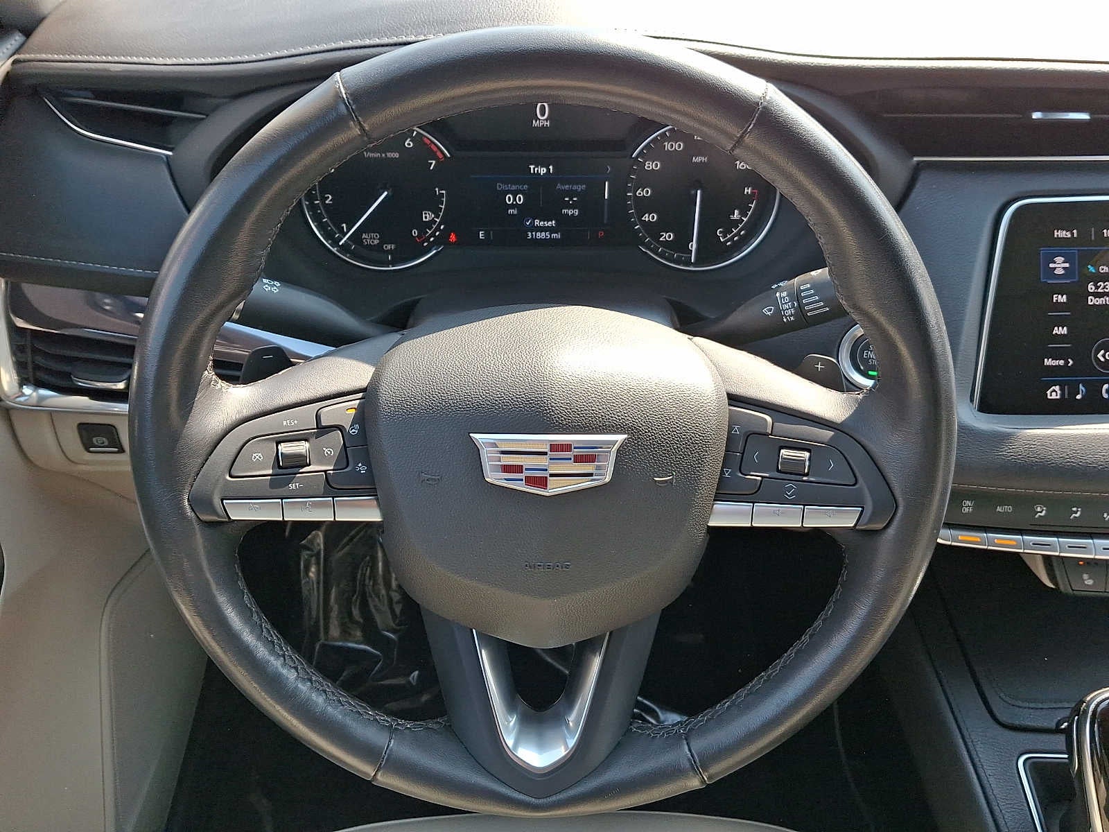 2023 Cadillac XT4 Luxury