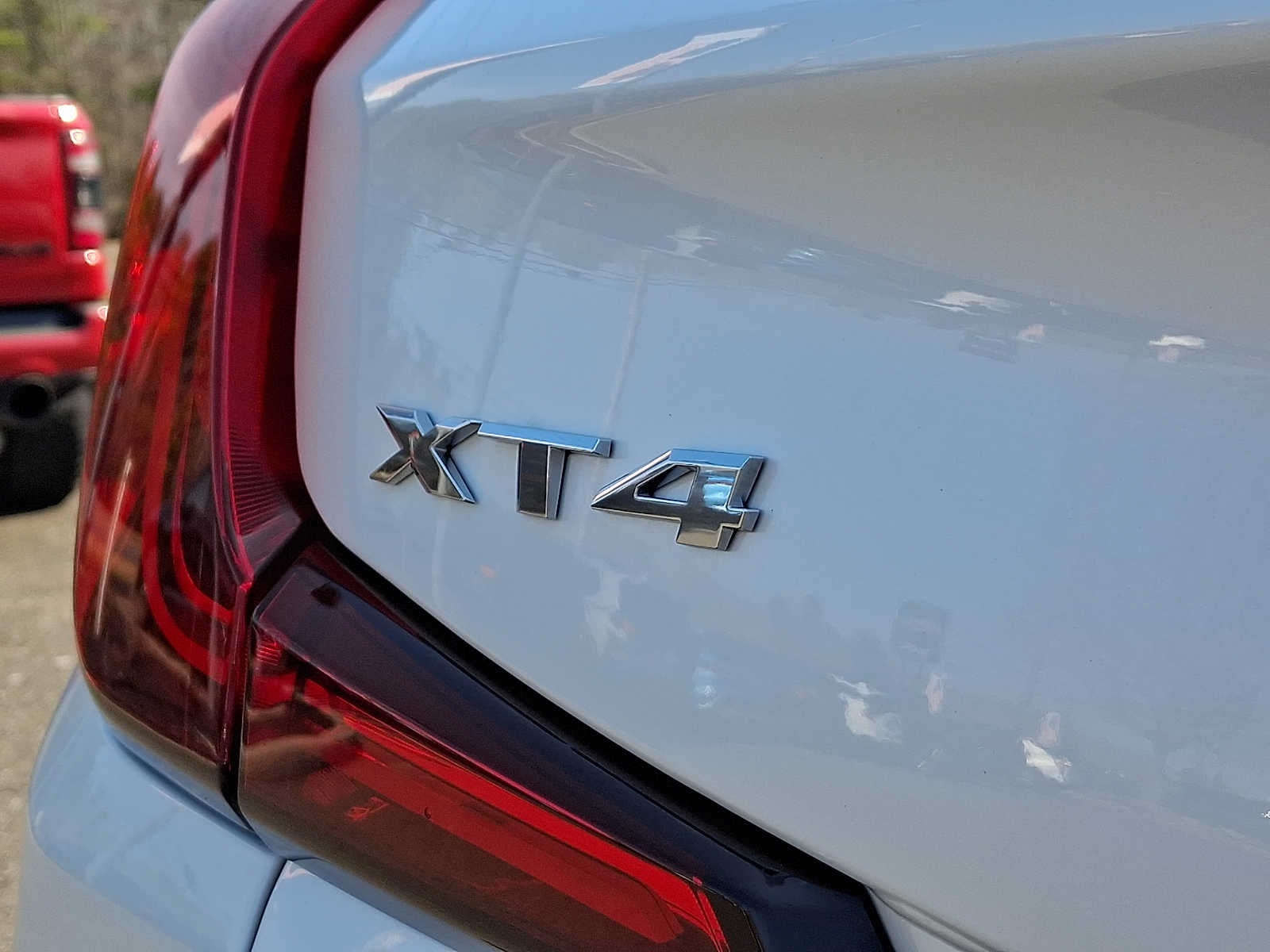 2023 Cadillac XT4 Luxury