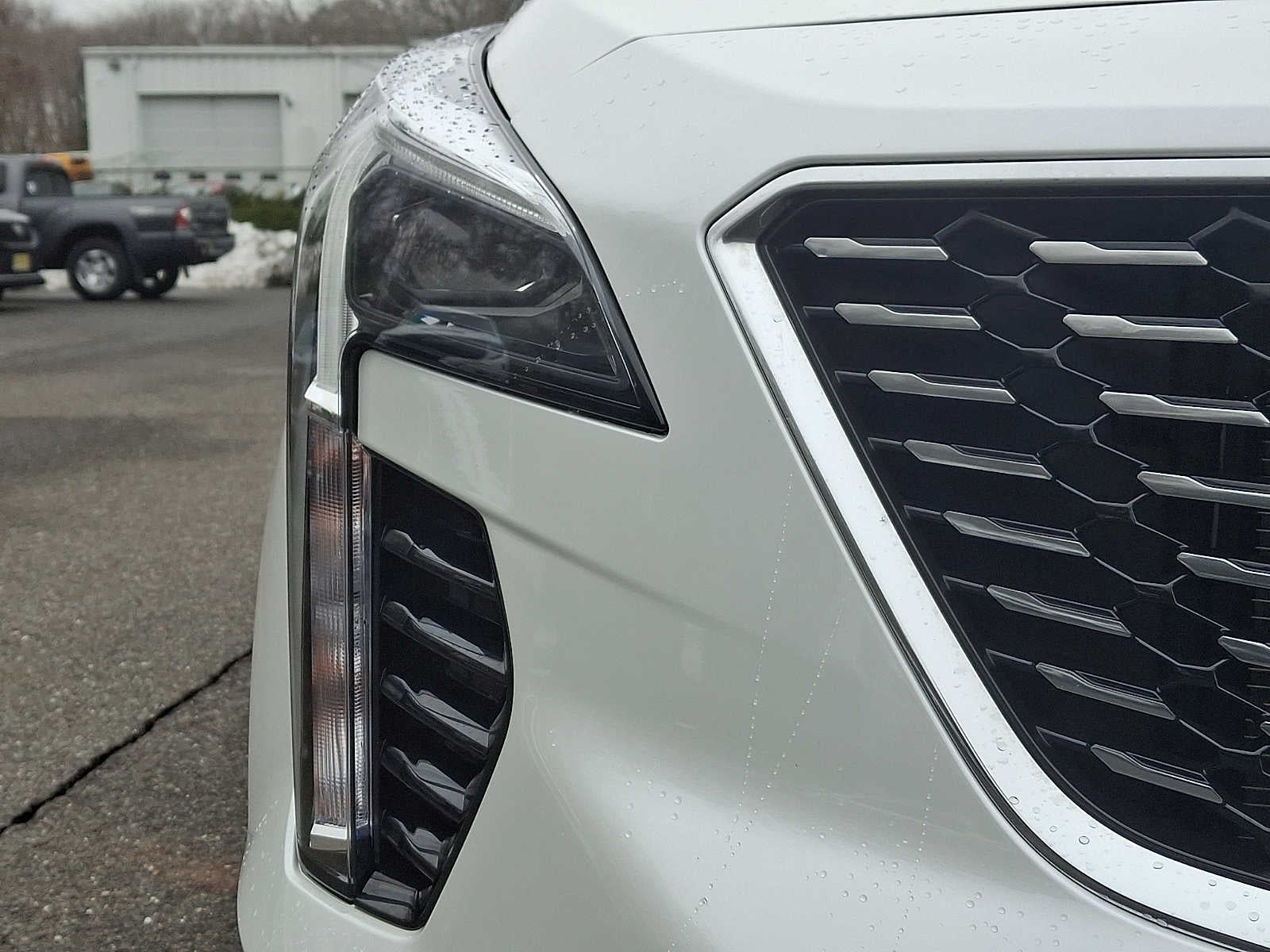 2023 Cadillac XT4 Luxury