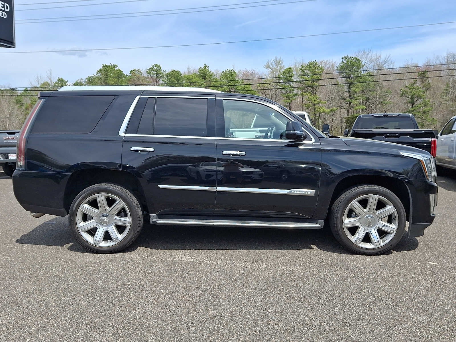 2016 Cadillac Escalade Luxury Collection