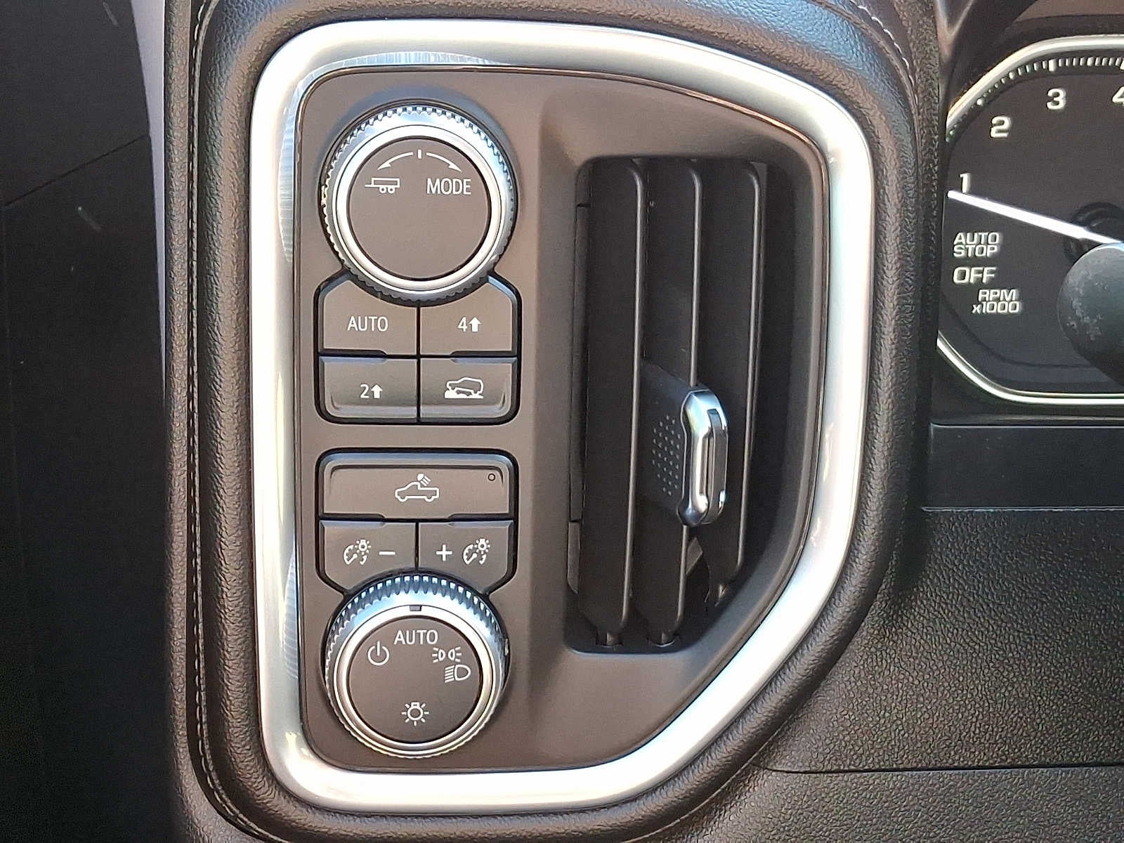 2020 GMC Sierra 1500 SLE