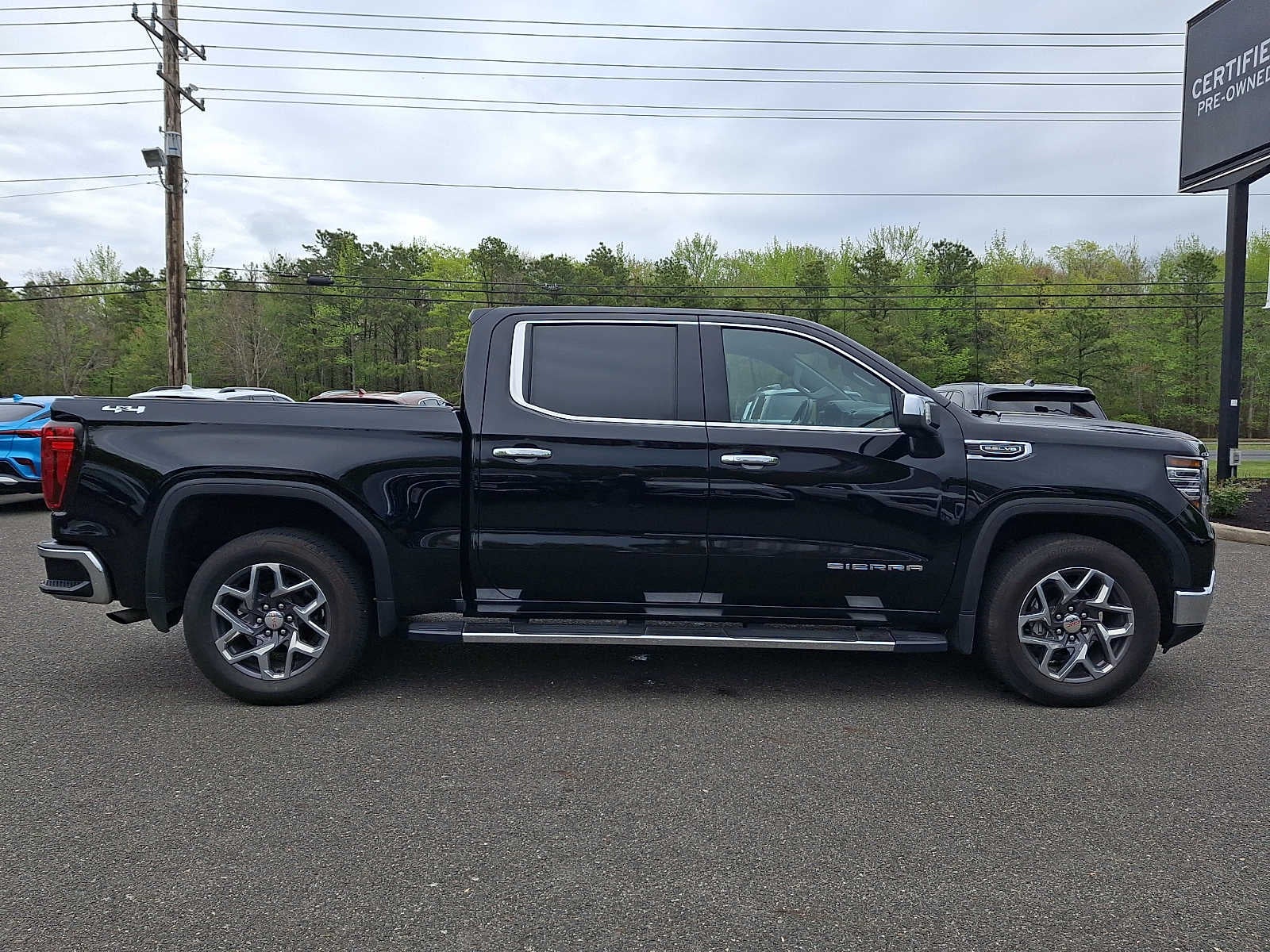 2023 GMC Sierra 1500 SLT