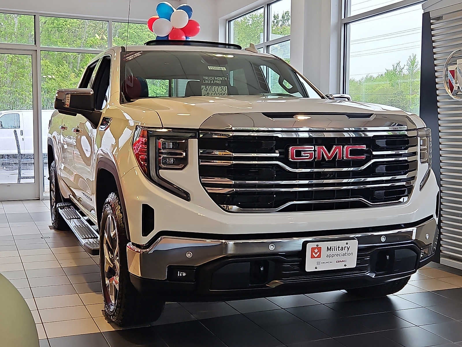 2026 GMC Sierra 1500 SLT