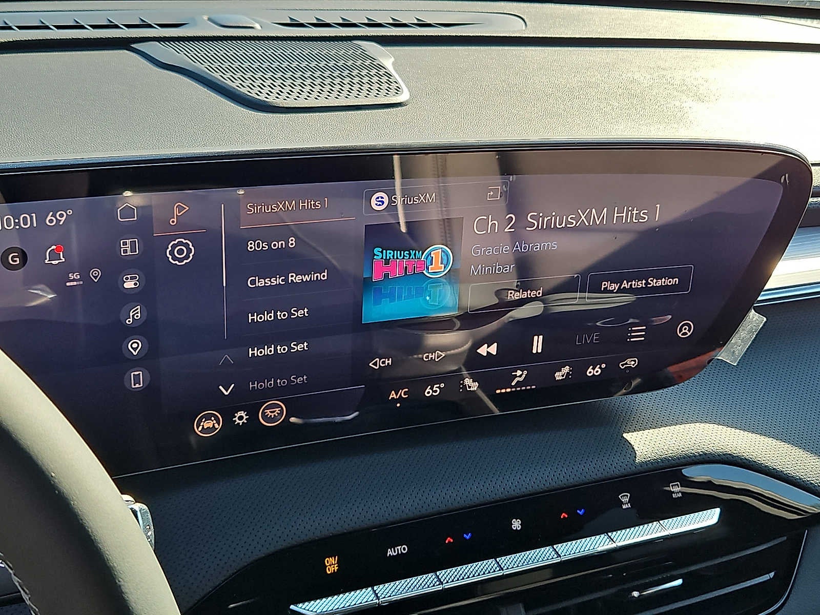 2027 Buick Enclave Preferred
