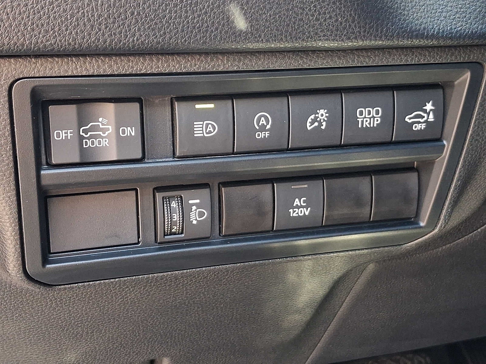 2023 Toyota Tundra 4WD SR5