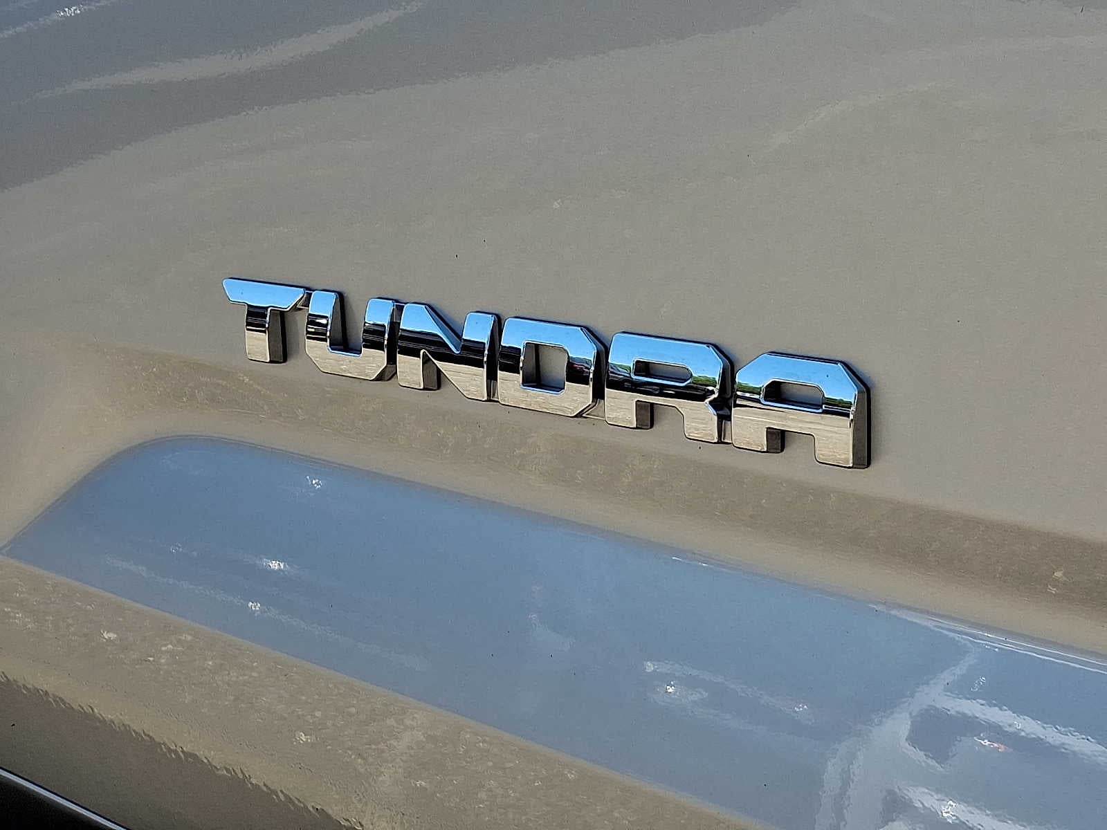 2023 Toyota Tundra 4WD SR5
