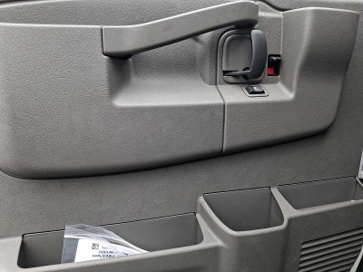 2025 GMC Savana Cutaway 3500 1WT