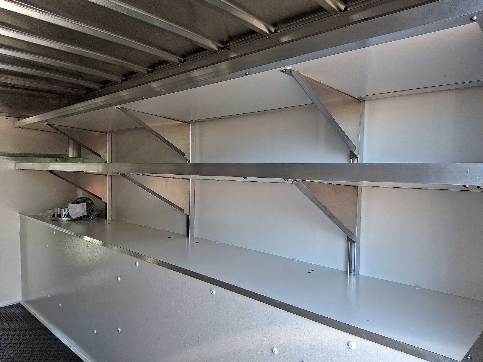 2025 GMC Savana Cutaway 3500 1WT