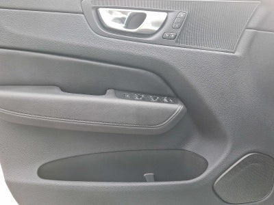 2024 Volvo XC60 Core Dark Theme