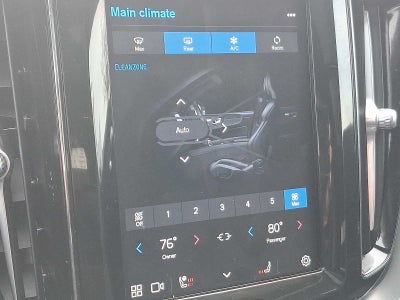 2024 Volvo XC60 Core Dark Theme