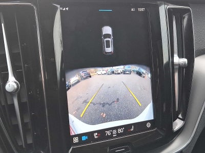 2024 Volvo XC60 Core Dark Theme