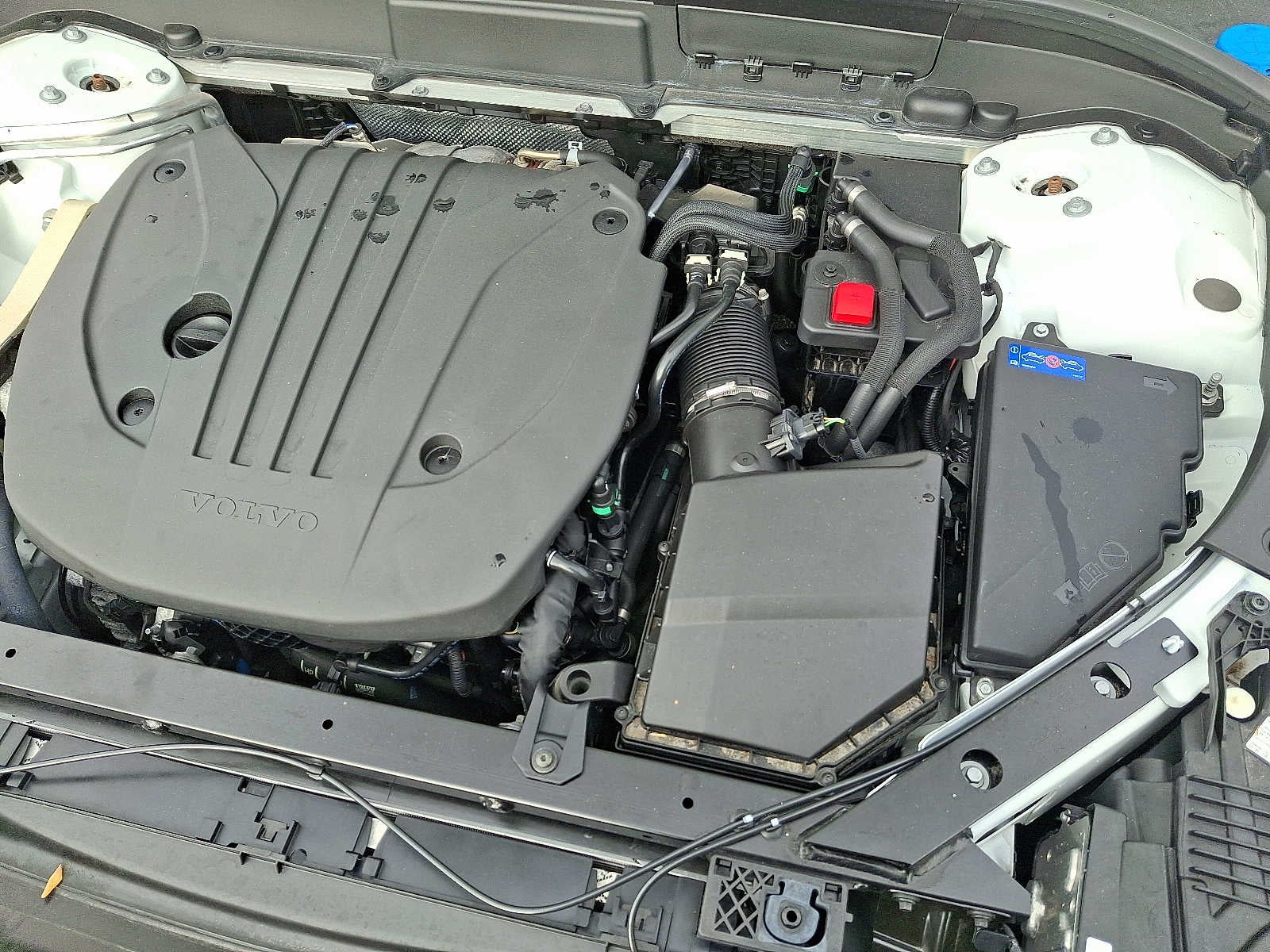 2024 Volvo XC60 Core Dark Theme