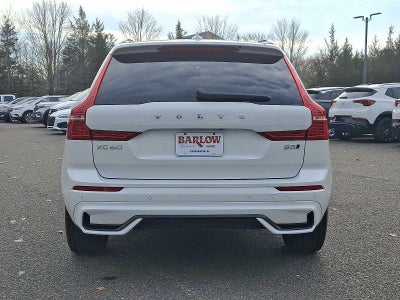 2024 Volvo XC60 Core Dark Theme