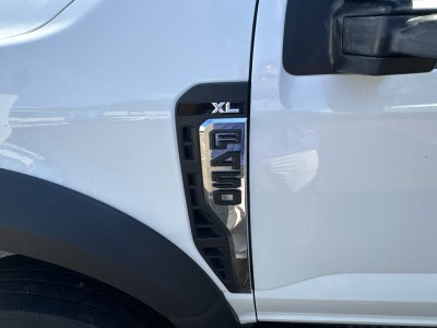 2023 Ford Super Duty F-450 DRW XL